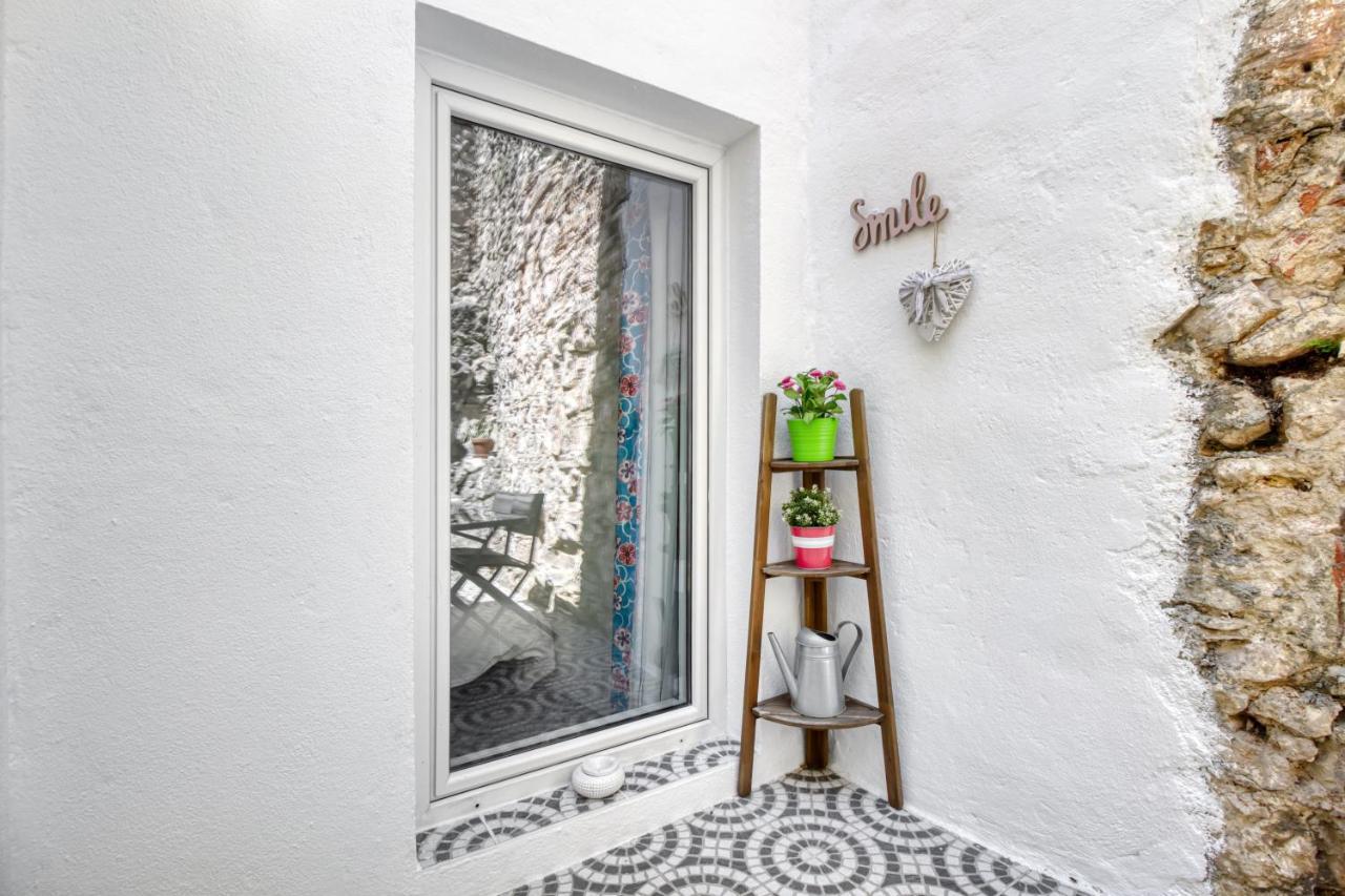 Apartamento 1 Quarto, Com Patio, Em Frente Praia Paço de Arcos Exteriér fotografie