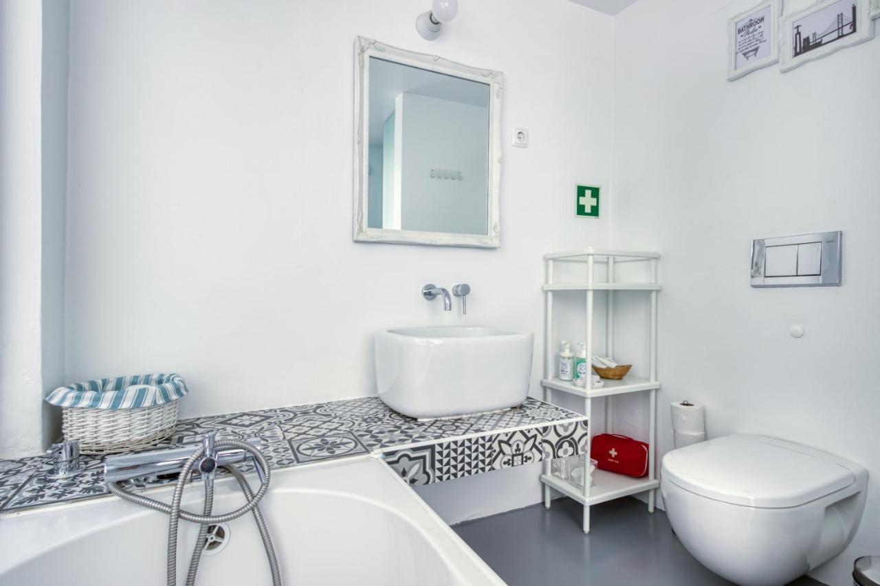 Apartamento 1 Quarto, Com Patio, Em Frente Praia Paço de Arcos Exteriér fotografie